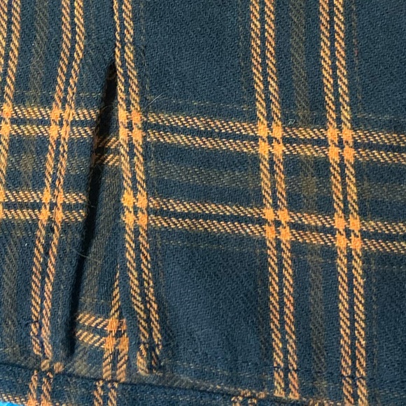 BUNDLE:Shein Cropped Tank, Cropped Long Sleeve and Skirt - Picture 8 of 8